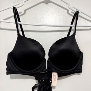 Victoria’s Secret 34B Very Sexy Push Up Bra Black